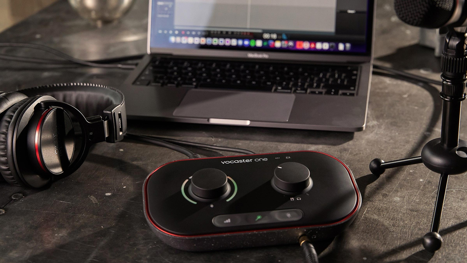 Focusrite Vocaster One USB-C Audio Interface Focusrite Vocaster One USB-C Audio Interface