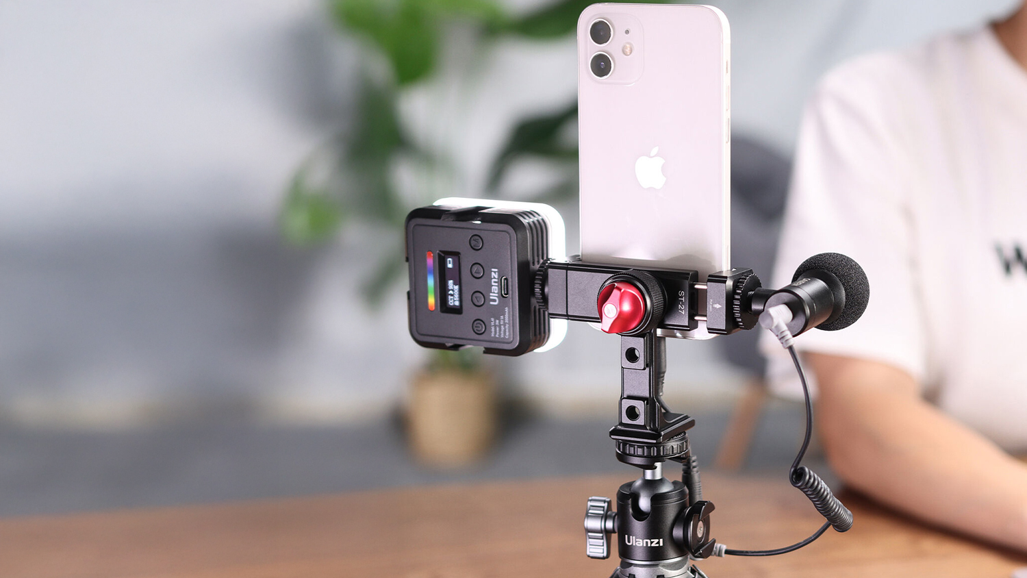 Ulanzi ST-27 Metal Smartphone Tripod Mount Ulanzi ST-27 Metal Smartphone Tripod Mount