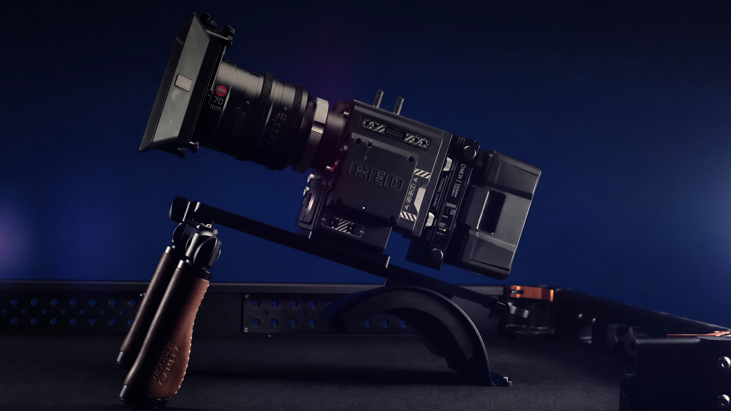 Wooden Camera Shoulder Rig v3 Wooden Camera Shoulder Rig v3