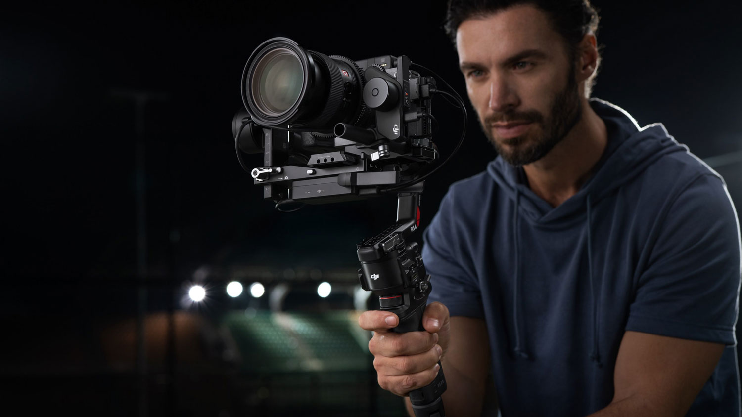 DJI RS 4 Gimbal Stabilizer DJI RS 4 Gimbal Stabilizer