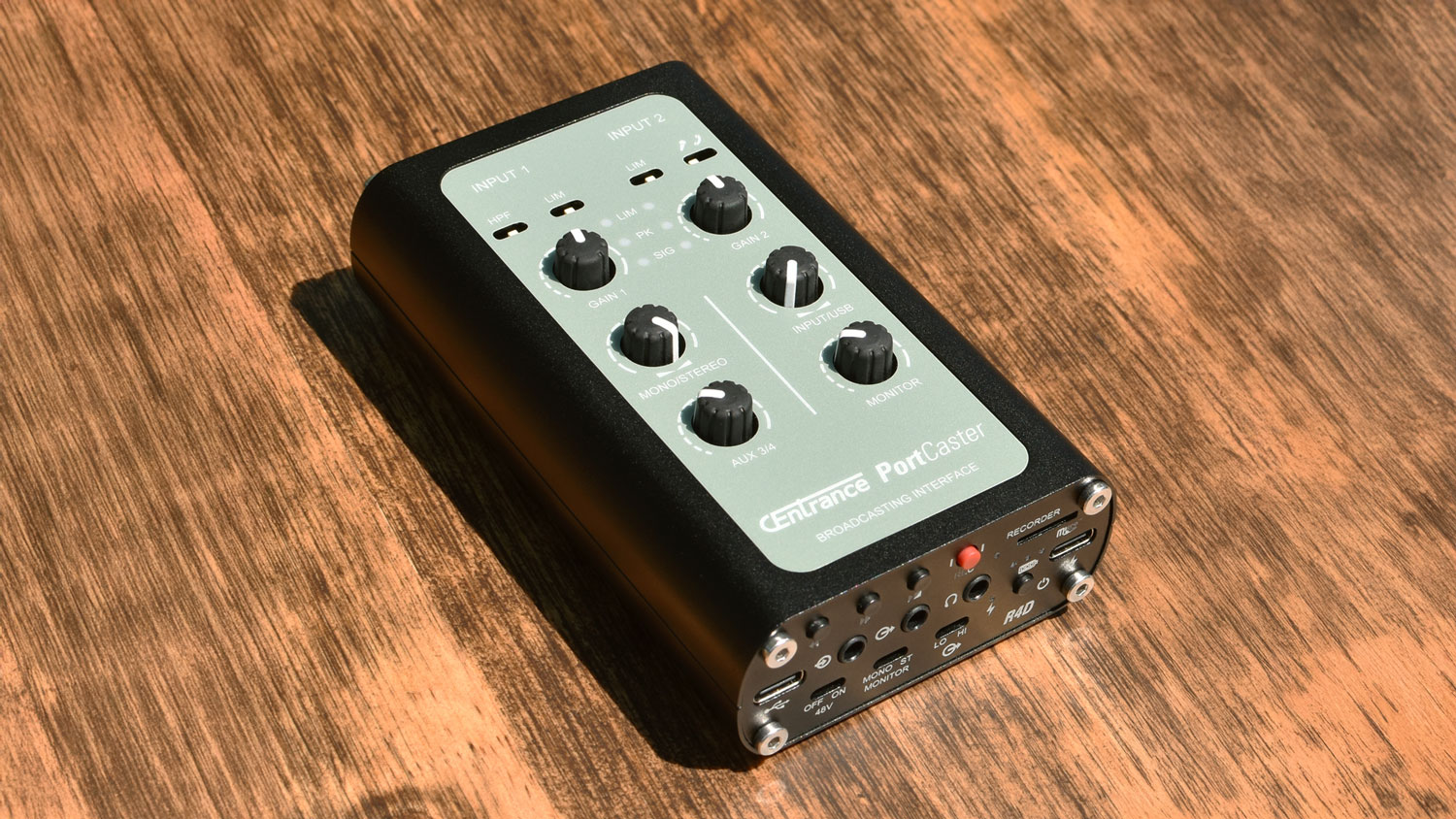 CEntrance PortCaster Podcast Mixer and Recorder Interface CEntrance PortCaster Podcast Mixer and Recorder Interface
