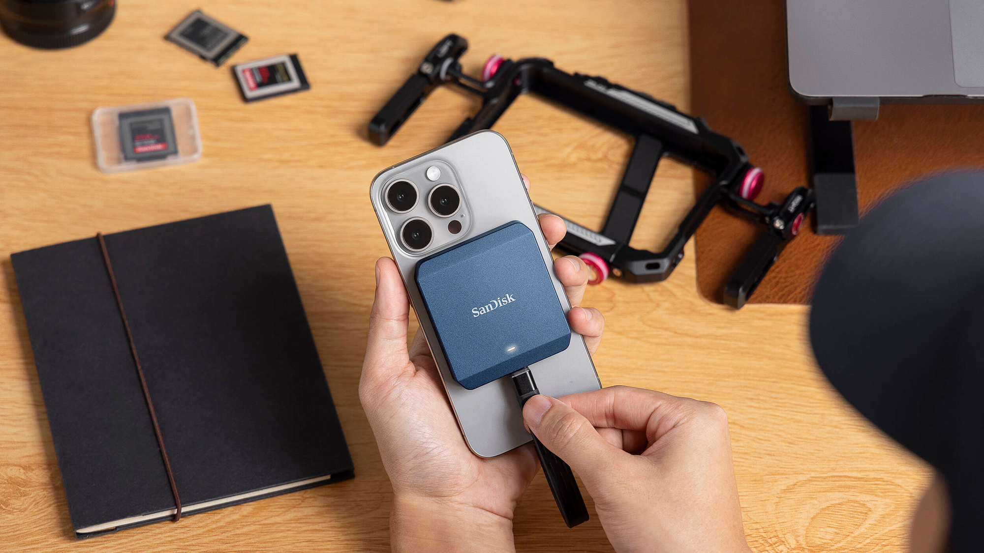 SanDisk PRO-CINEMA CFexpress Type B Card Recorder with MagSafe