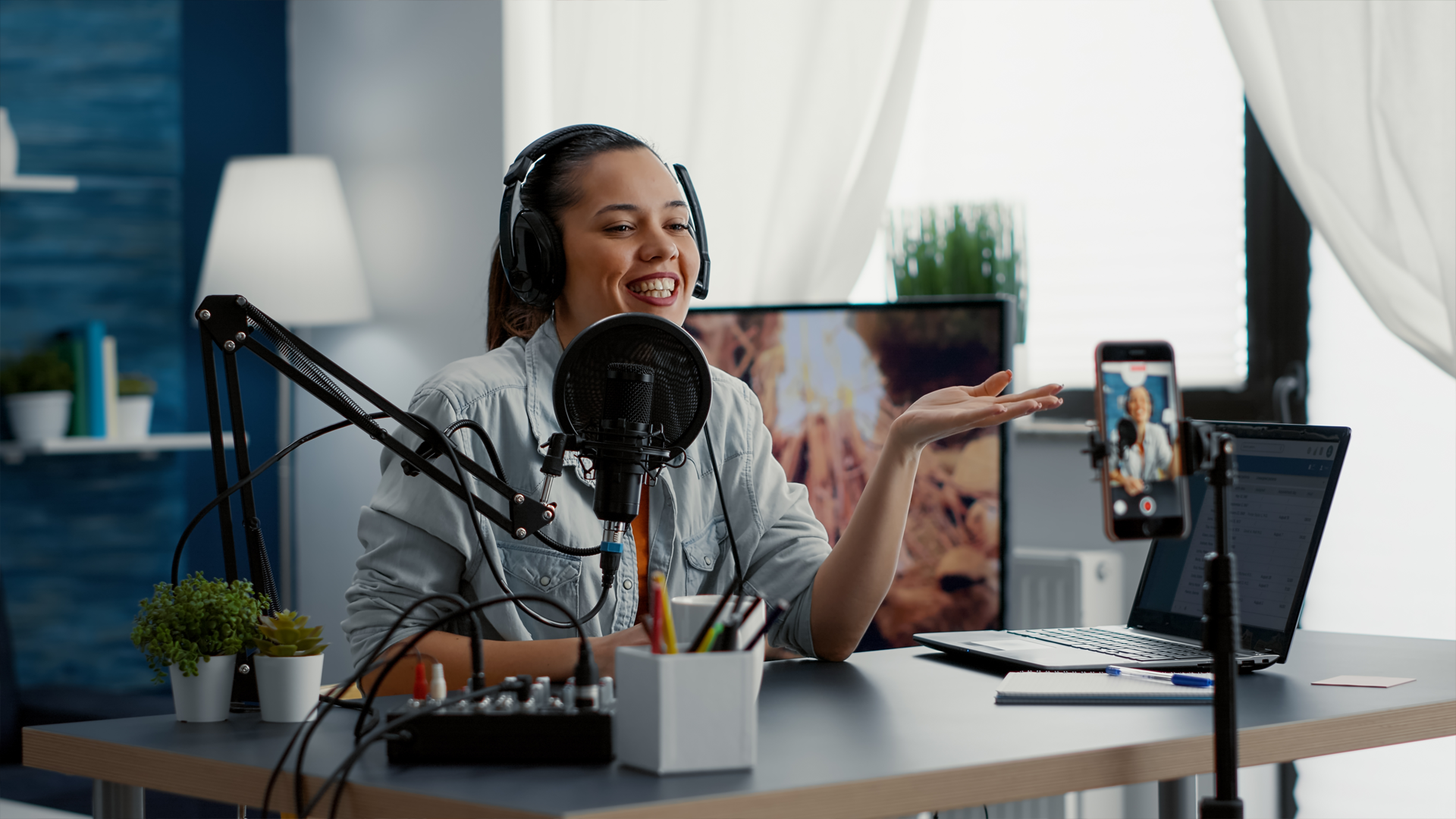 Shooting video podcast with a smartphone