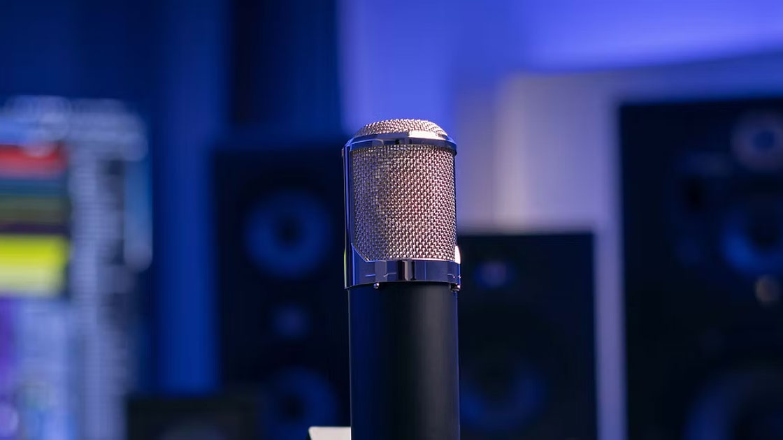 Lauten Audio Black Series LA-320 V2 Twin-Tone Large-Diaphragm Tube Microphone