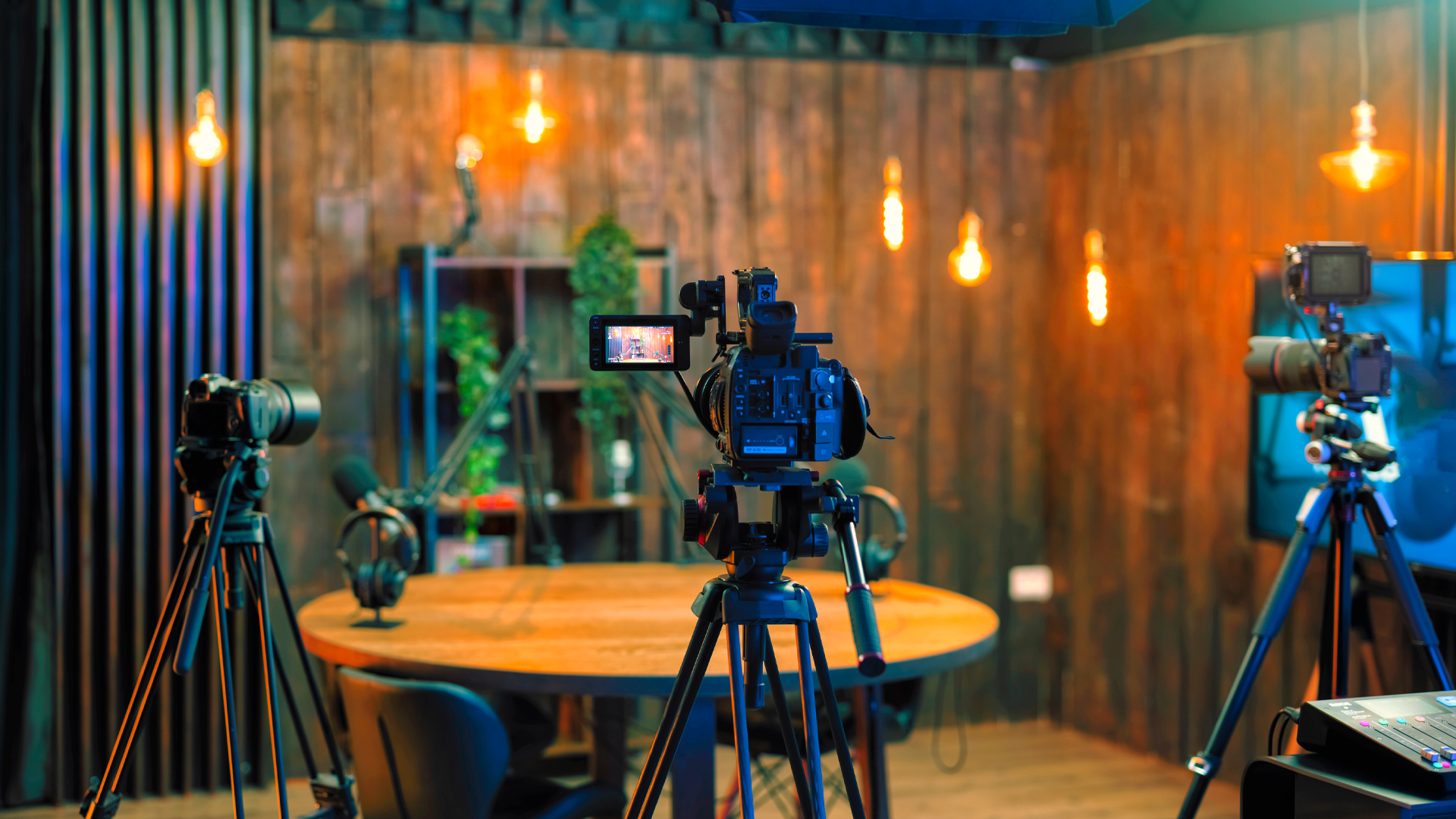 Multi-camera setup for shooting a video podcast
