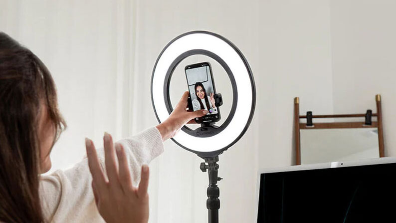 Lume Cube Mini Bi-Color LED Ring Light