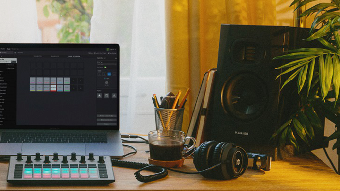 Adam Professional Audio T5V T-Series Active Nearfield Monitor Adam Professional Audio T5V T-Series Active Nearfield Monitor