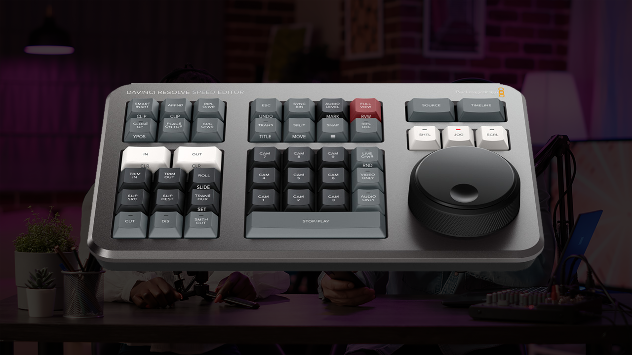 Blackmagic Design DaVinci Resolve Speed Editor with Studio Software