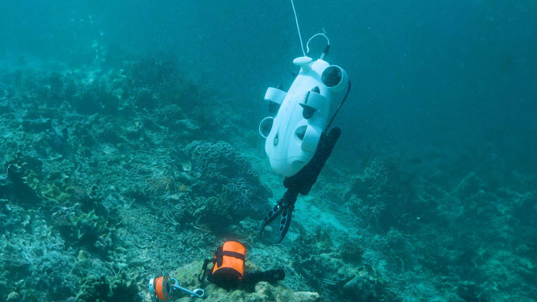 QYSEA FIFISH V-EVO Underwater AI ROV with Robotic Arm QYSEA FIFISH V-EVO Underwater AI ROV with Robotic Arm