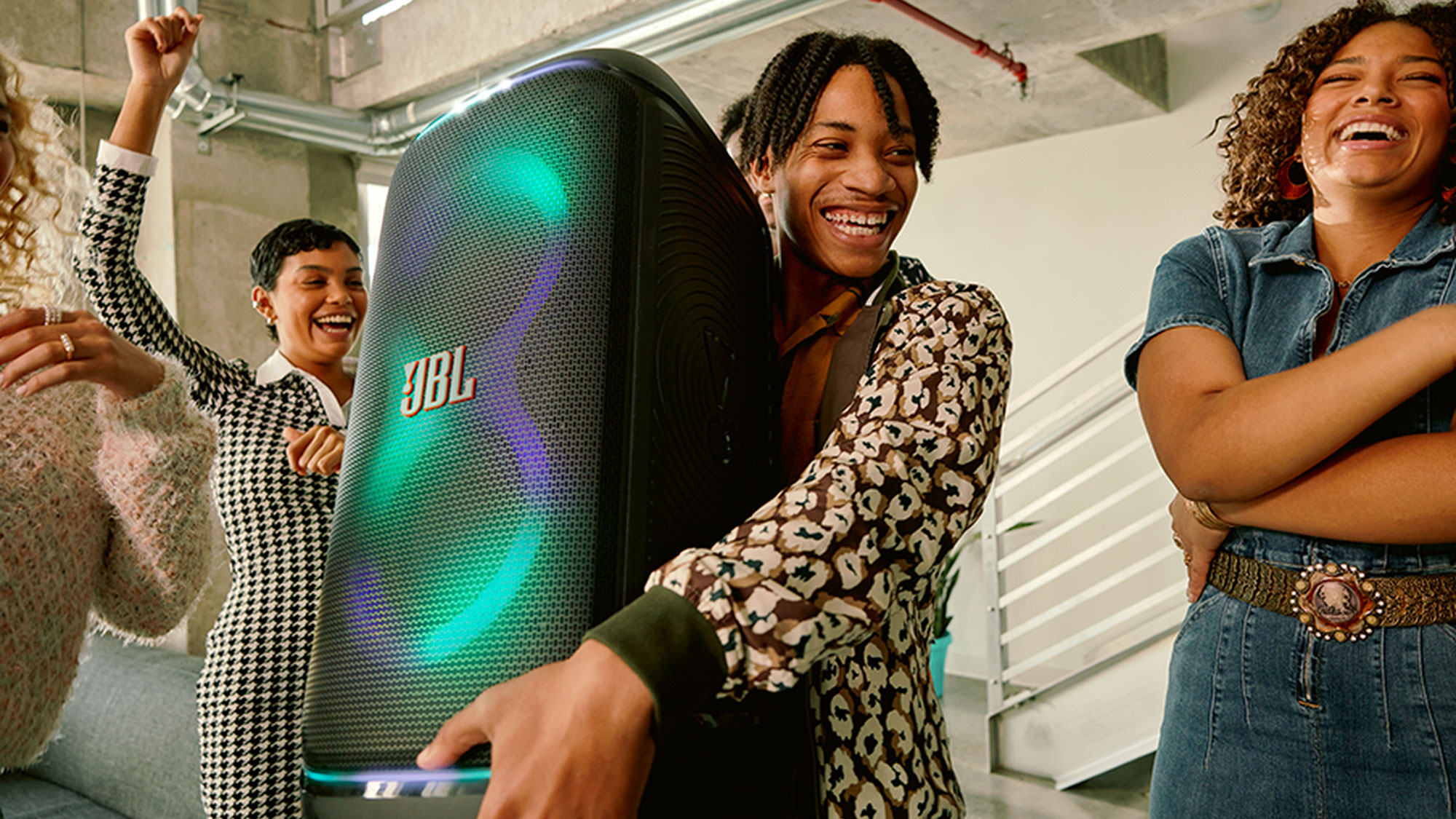 JBL PartyBox Stage 320 240W Wireless Party Speaker JBL PartyBox Stage 320 240W Wireless Party Speaker