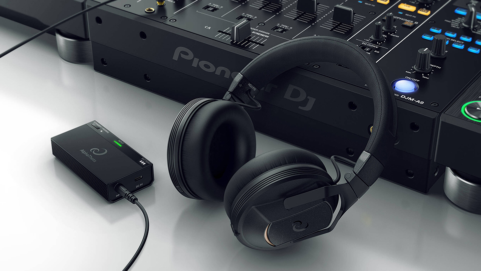 AlphaTheta HDJ-F10-TX Professional Wireless DJ Headphones with Transmitter AlphaTheta HDJ-F10-TX Professional Wireless DJ Headphones with Transmitter