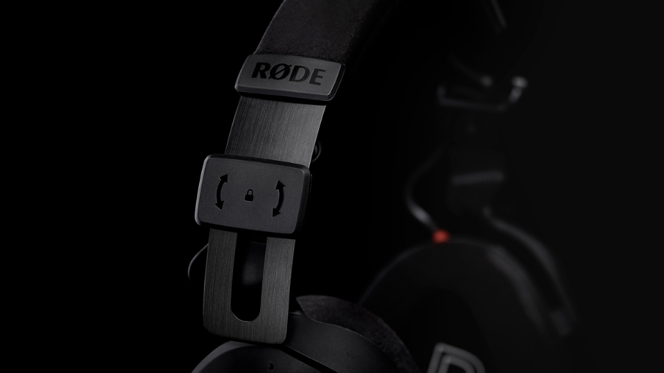 RØDE’s FitLok system
