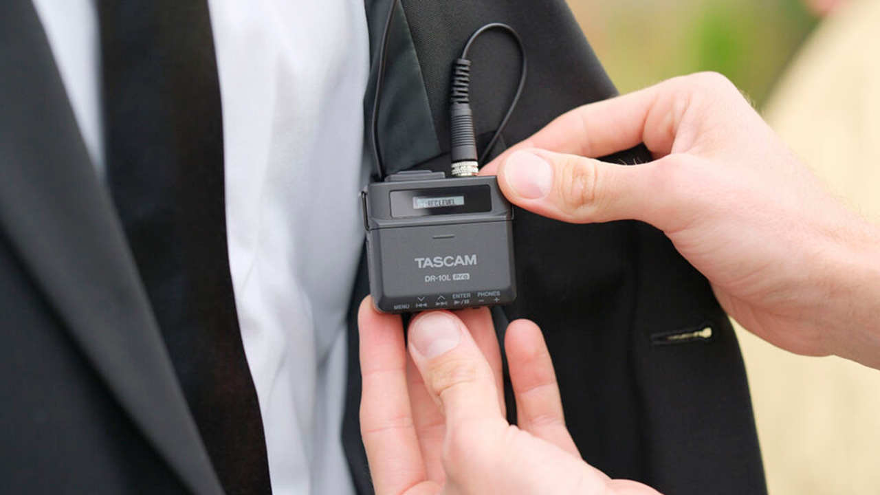 TASCAM DR-10L Pro Field Recorder and Lavalier Microphone