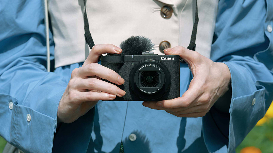 Canon PowerShot V1 Digital Camera