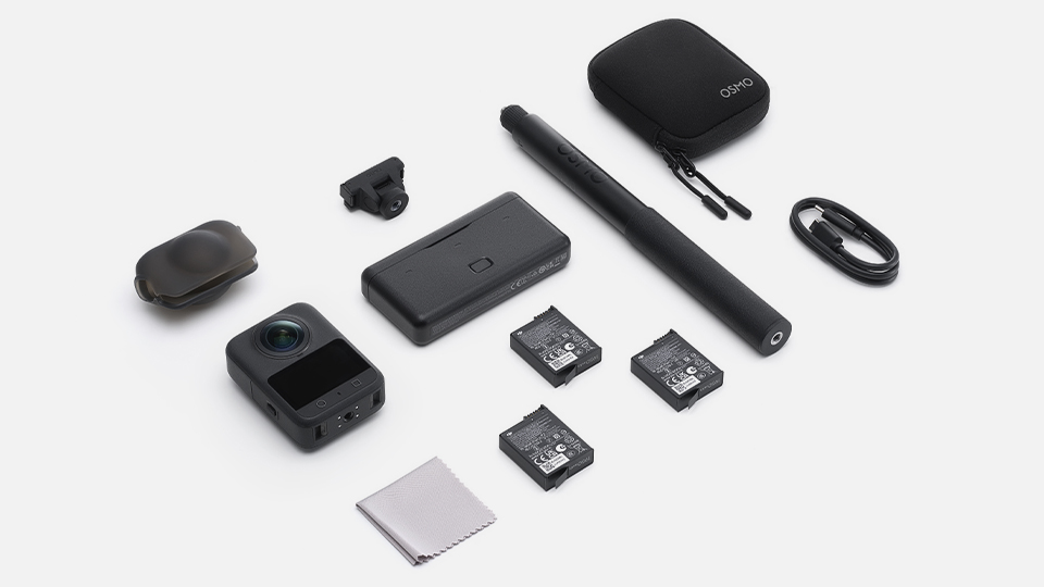 DJI Osmo 360 Adventure Combo