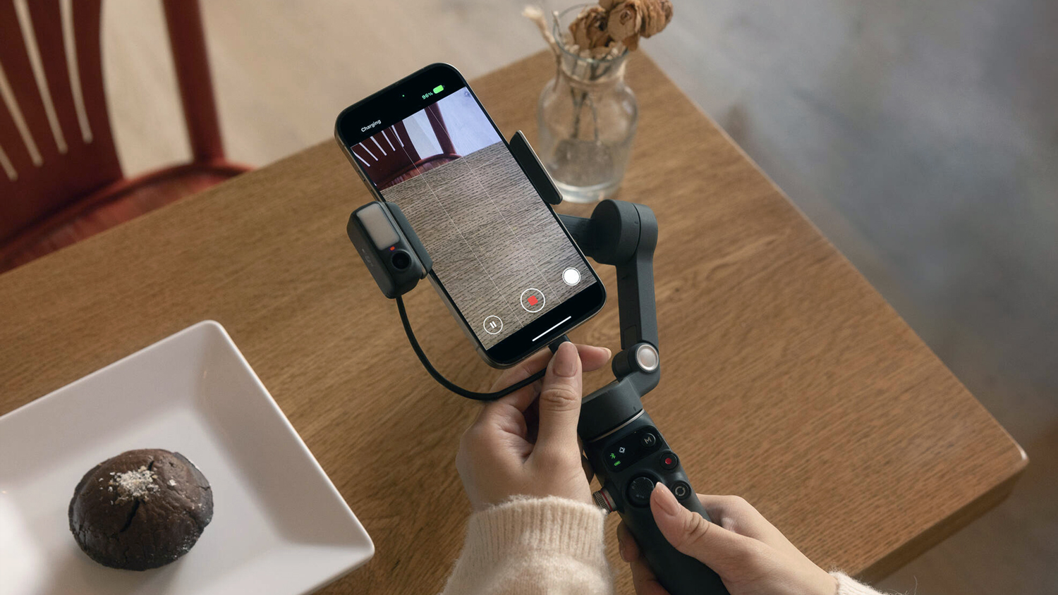 DJI Osmo Mobile 7P Smartphone Gimbal DJI Osmo Mobile 7P Smartphone Gimbal