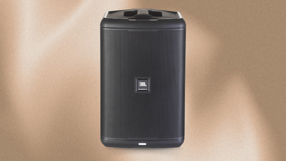 JBL EON ONE Compact All-in-One Rechargeable Personal PA JBL EON ONE Compact All-in-One Rechargeable Personal PA