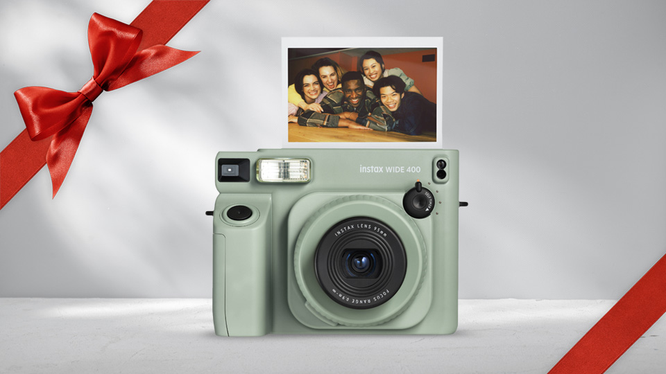 FUJIFILM INSTAX WIDE 400 Instant Film Camera FUJIFILM INSTAX WIDE 400 Instant Film Camera