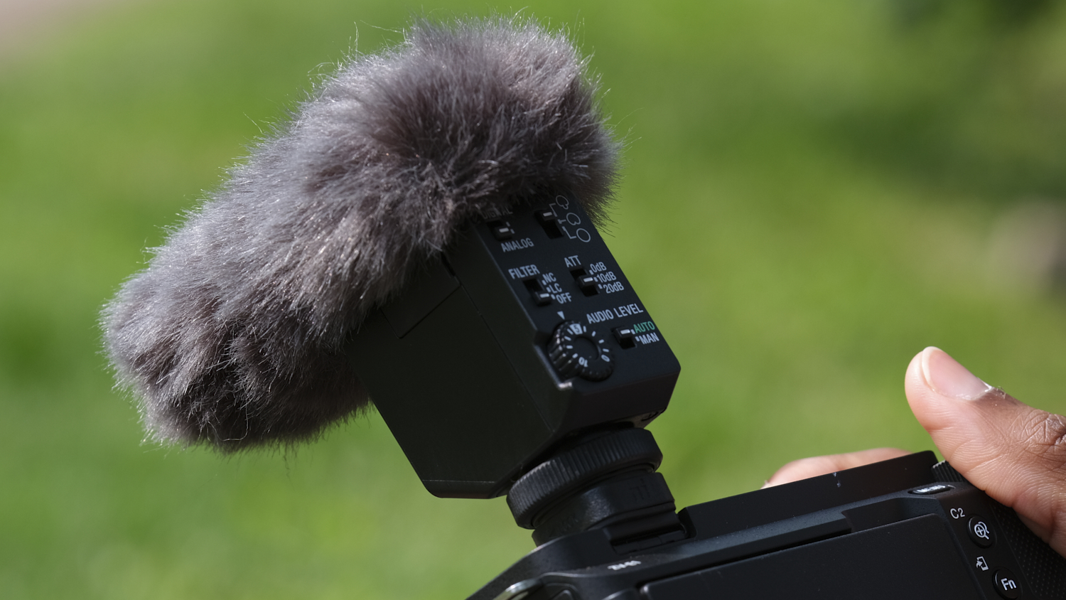 The ECM-B10 shotgun microphone is easy to carry along nearly anywhere