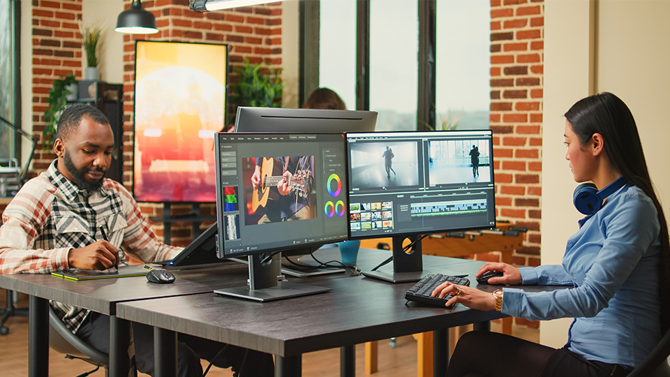 Filmmakers editing Filmmakers editing