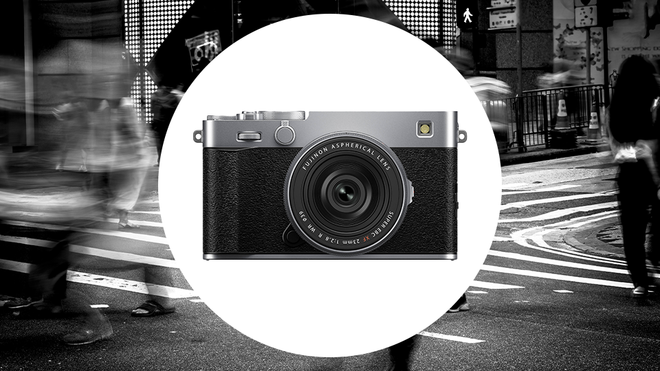 FUJIFILM X-E5 Mirrorless Camera with XF 23mm f/2.8 Lens FUJIFILM X-E5 Mirrorless Camera with XF 23mm f/2.8 Lens