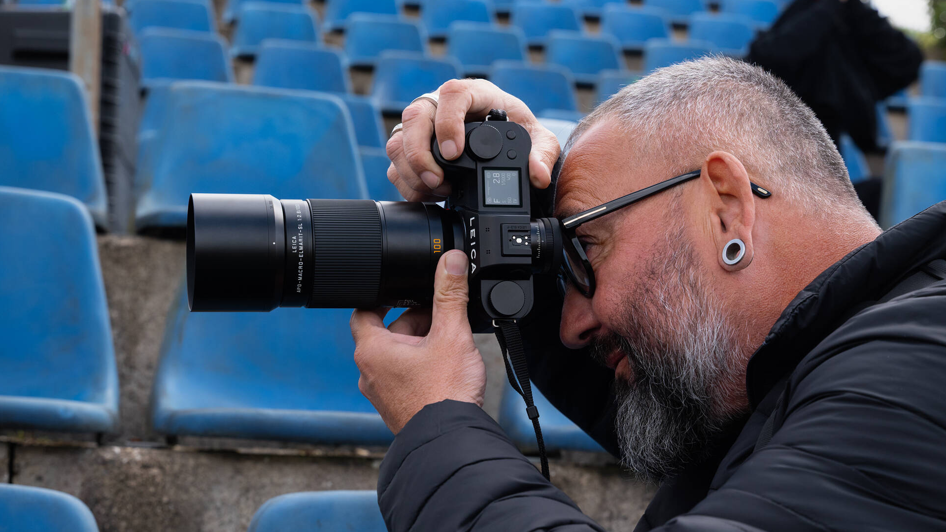 Leica APO-Macro-Elmarit-SL 100mm f/2.8 Lens IN-USE