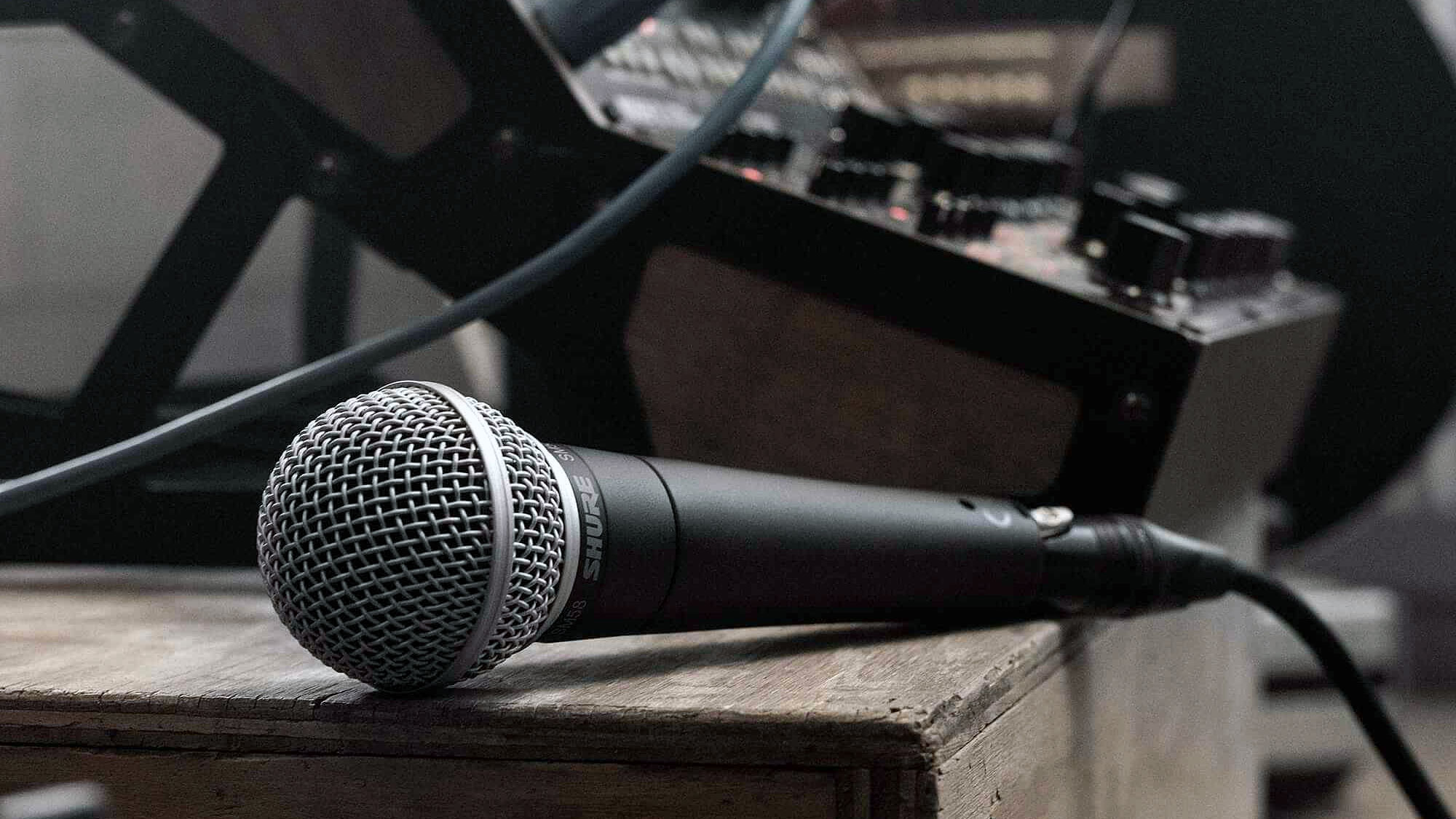 Shure SM58-LC Cardioid Dynamic Microphone Shure SM58-LC Cardioid Dynamic Microphone