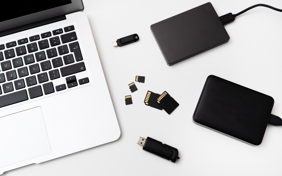 Memory Cards, Hard Drives and Back-Up Solutions