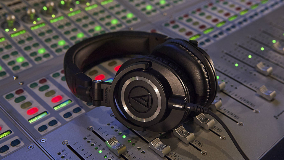 Audio-Technica ATH-M50x Closed-Back Monitor Headphones Audio-Technica ATH-M50x Closed-Back Monitor Headphones