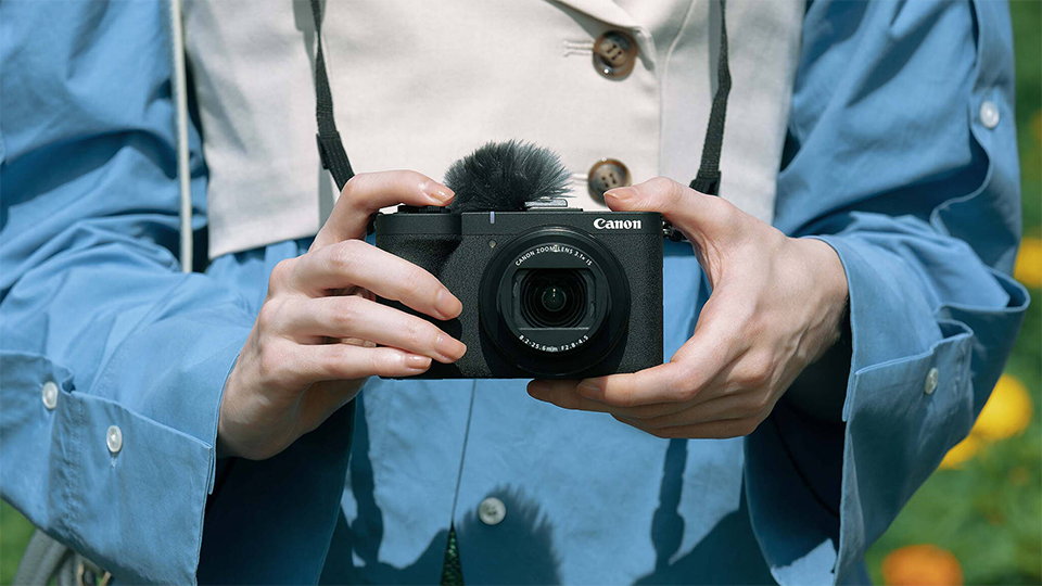 Canon PowerShot V1 Digital Camera