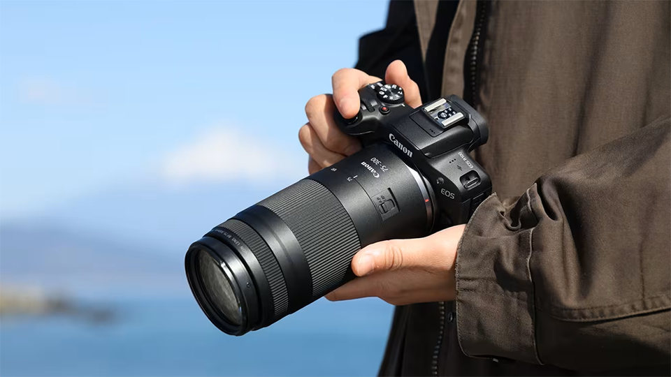 Canon RF 75-300mm f/4-5.6 Lens