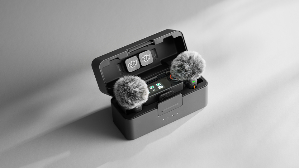 DJI Mic 3 Compact Wireless Microphone System/Recorder for Camera & Smartphone DJI Mic 3 Compact Wireless Microphone System/Recorder for Camera & Smartphone