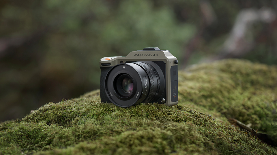 Hasselblad X2D 100C Earth Explorer Limited Edition Kit
