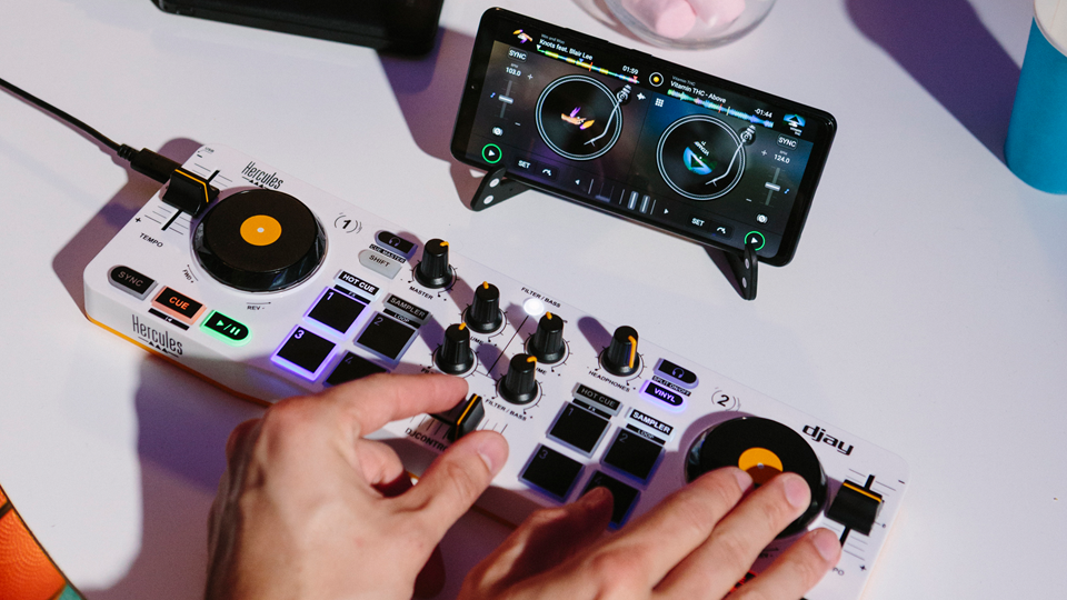 Hercules DJControl Mix DJ Software Controller with Algoriddim djay App Hercules DJControl Mix DJ Software Controller with Algoriddim djay App