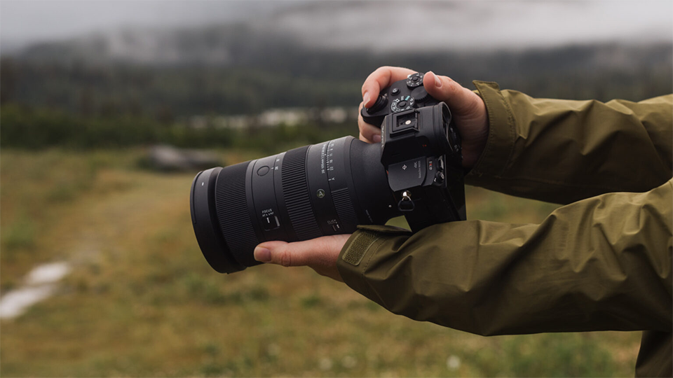 Sigma 28-105mm f/2.8 DG DN Art Lens