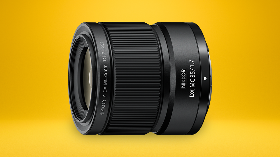 Nikon NIKKOR Z 35mm f/1.7 DX Lens Nikon NIKKOR Z 35mm f/1.7 DX Lens