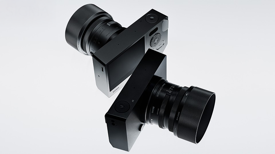 Sigma Releases BF Mirrorless Camera Alongside 300-600mm f/4 & 16-300mm Lenses Sigma Releases BF Mirrorless Camera Alongside 300-600mm f/4 & 16-300mm Lenses