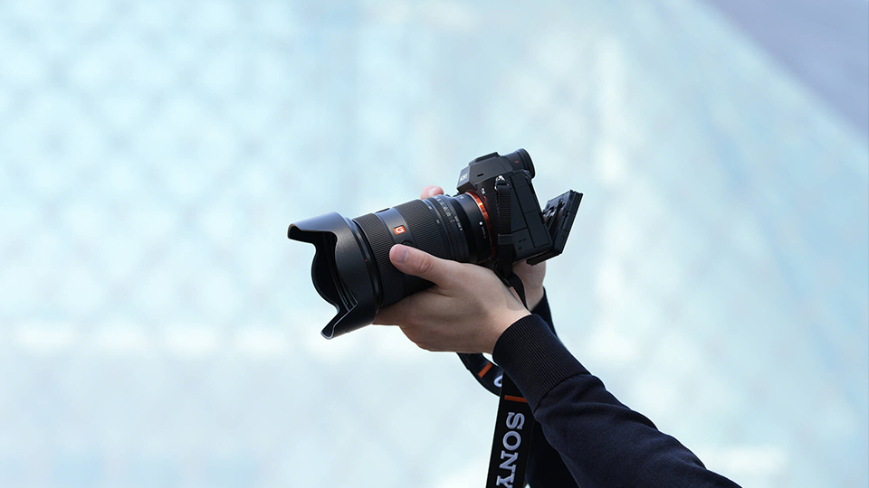 Sony a7R V Mirrorless Camera Sony a7R V Mirrorless Camera