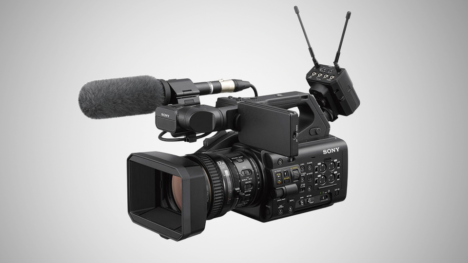 Sony PXW-Z300 3-CMOS XDCAM Camcorder Sony PXW-Z300 3-CMOS XDCAM Camcorder