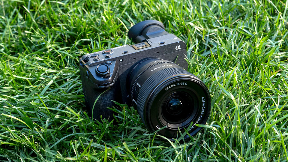 Sony Unveils Latest Cinema Line Compact: the 33MP, AI-Powered FX2 Sony Unveils Latest Cinema Line Compact: the 33MP, AI-Powered FX2