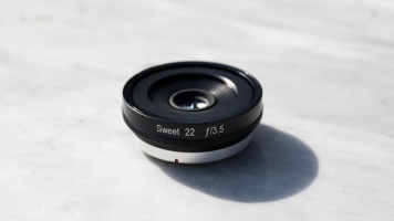 Hands-On Review: The Lensbaby Sweet 22 Lens