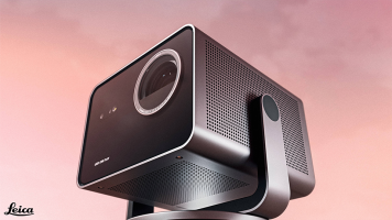Hands-On with Leica’s Versatile Cine Play 1 Portable Projector