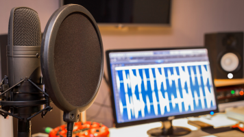 7 Tips for Mixing Stellar Podcast Vocals