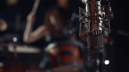 What is a Tube Microphone and When Should You Use It?