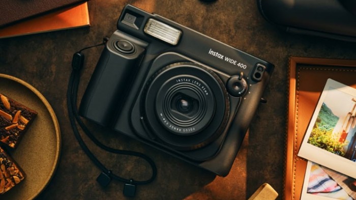 FUJIFILM instax WIDE 400 Instant Film Camera FUJIFILM instax WIDE 400 Instant Film Camera