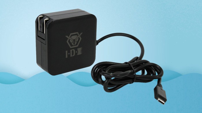 IDX System Technology UC-PD1 Pocket Travel Fast Charger & Power Supply IDX System Technology UC-PD1 Pocket Travel Fast Charger & Power Supply