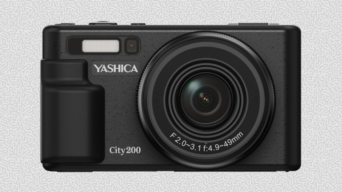 Yashica City 200 Digital Camera