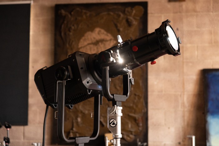 Aputure Spotlight Max Aputure Spotlight Max