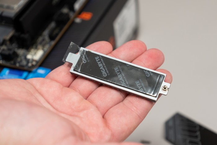 Some Heatsinks of Thermal Pads to help with keeping the M.2 SSD cool Some Heatsinks of Thermal Pads to help with keeping the M.2 SSD cool
