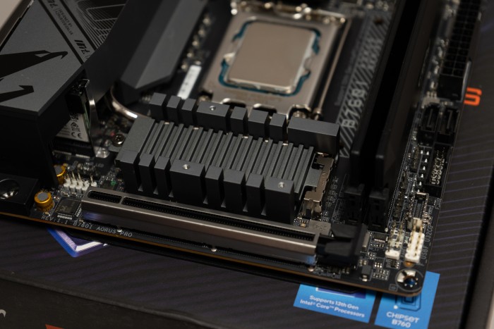 Heatsink for the M.2 SSD Heatsink for the M.2 SSD